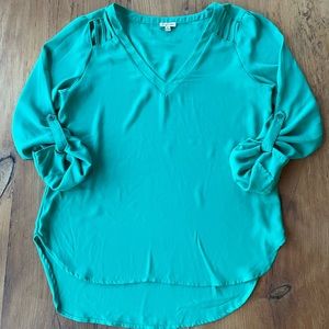 Lily White blouse- great condition- worn once for photos
